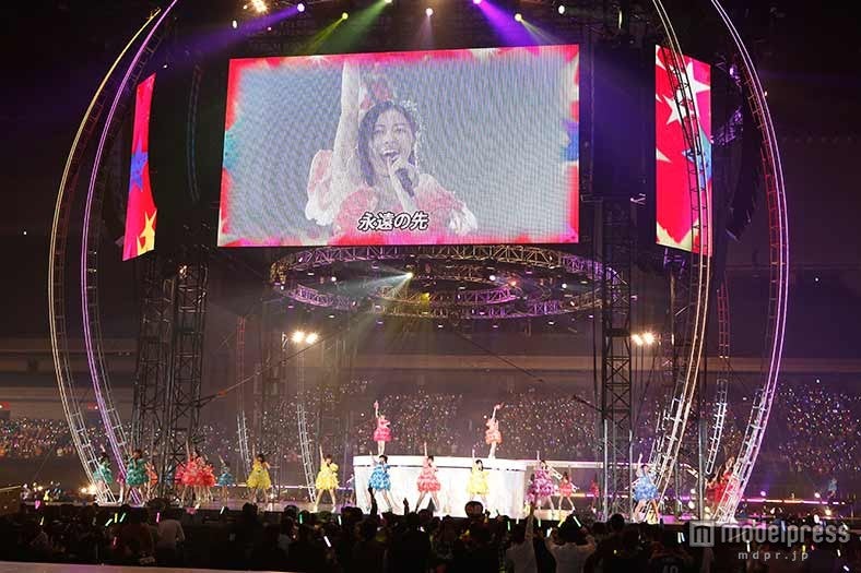 「AKB48ヤングメンバー全国ツアー～未来は今から作られる～」初日公演の様子（C）AKS