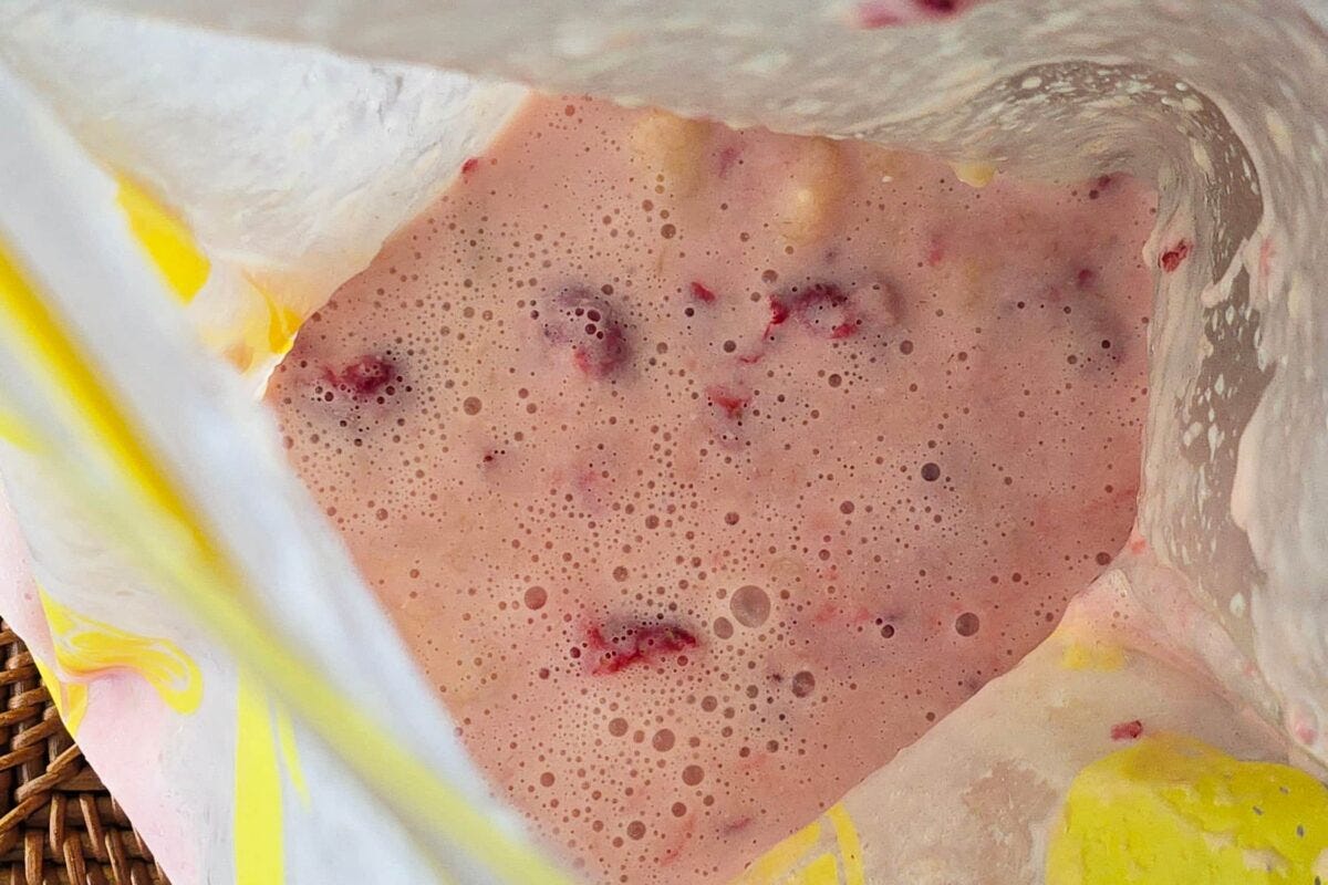 濃厚いちごアイス・つぶす
