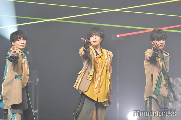 DESCEND NoVA(C)モデルプレス