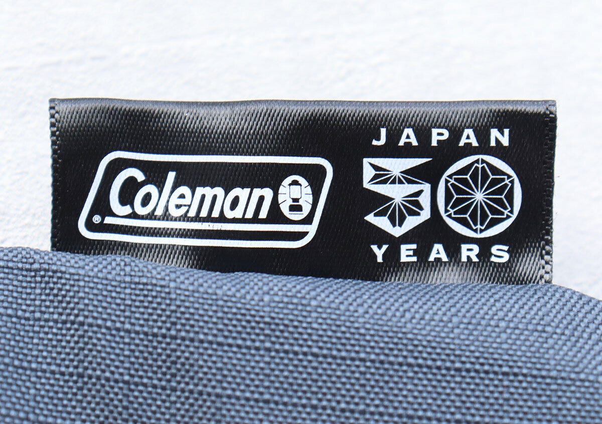 トートバッグに縫い付けられた「Coleman トートバッグに縫い付けられた「Coleman