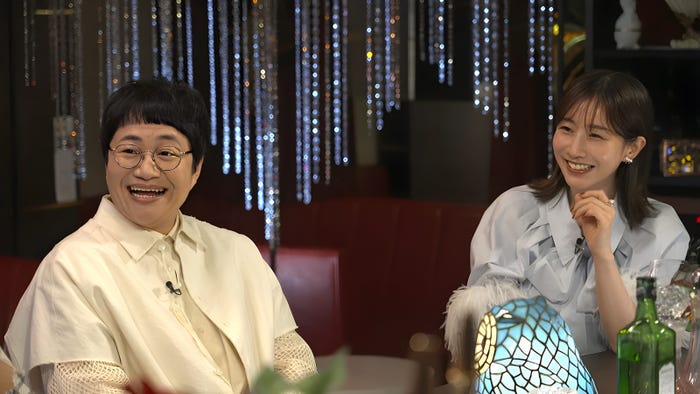 近藤春菜、田中みな実(C)テレビ朝日