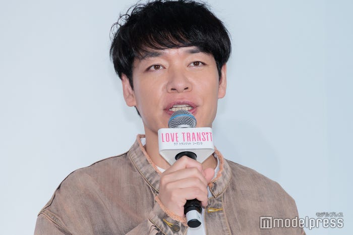 川島明(C)モデルプレス