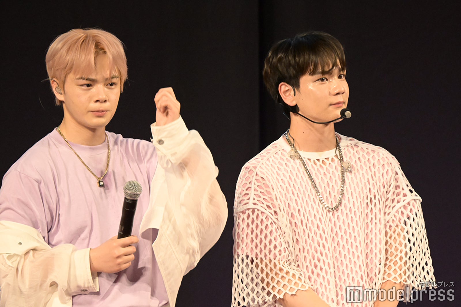 鶴房汐恩、豆原一成（C）モデルプレス