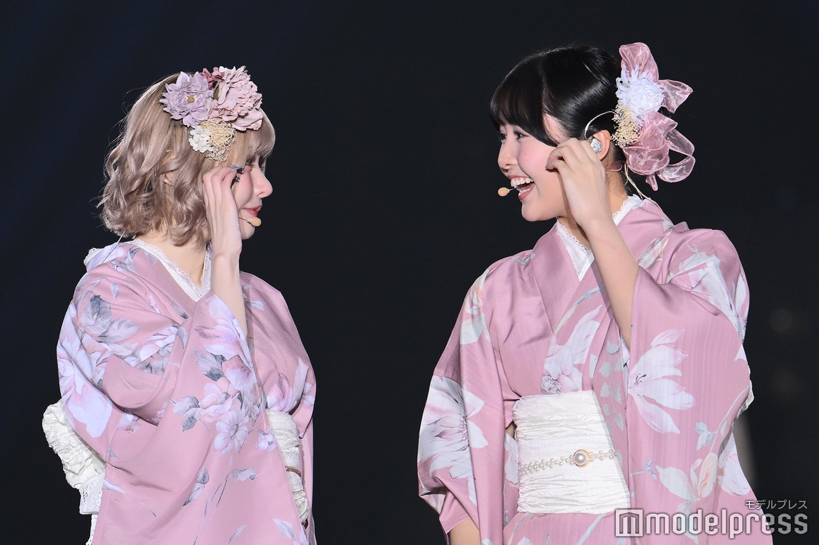 戦慄かなの、頓知気さきな「関コレ 2023 S／S」より（C）モデルプレス