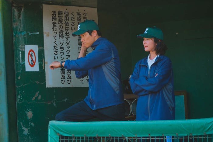 鈴木亮平、黒木華「下剋上球児」第2話より(C)TBSスパークル/TBS 撮影:Len