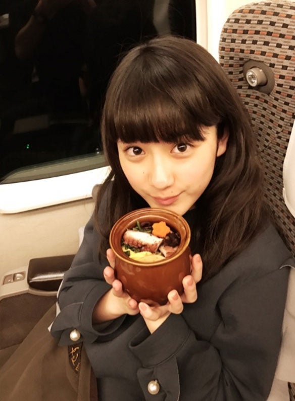 平祐奈、すっぴん風“0円のお顔”公開に「プライスレス」と話題