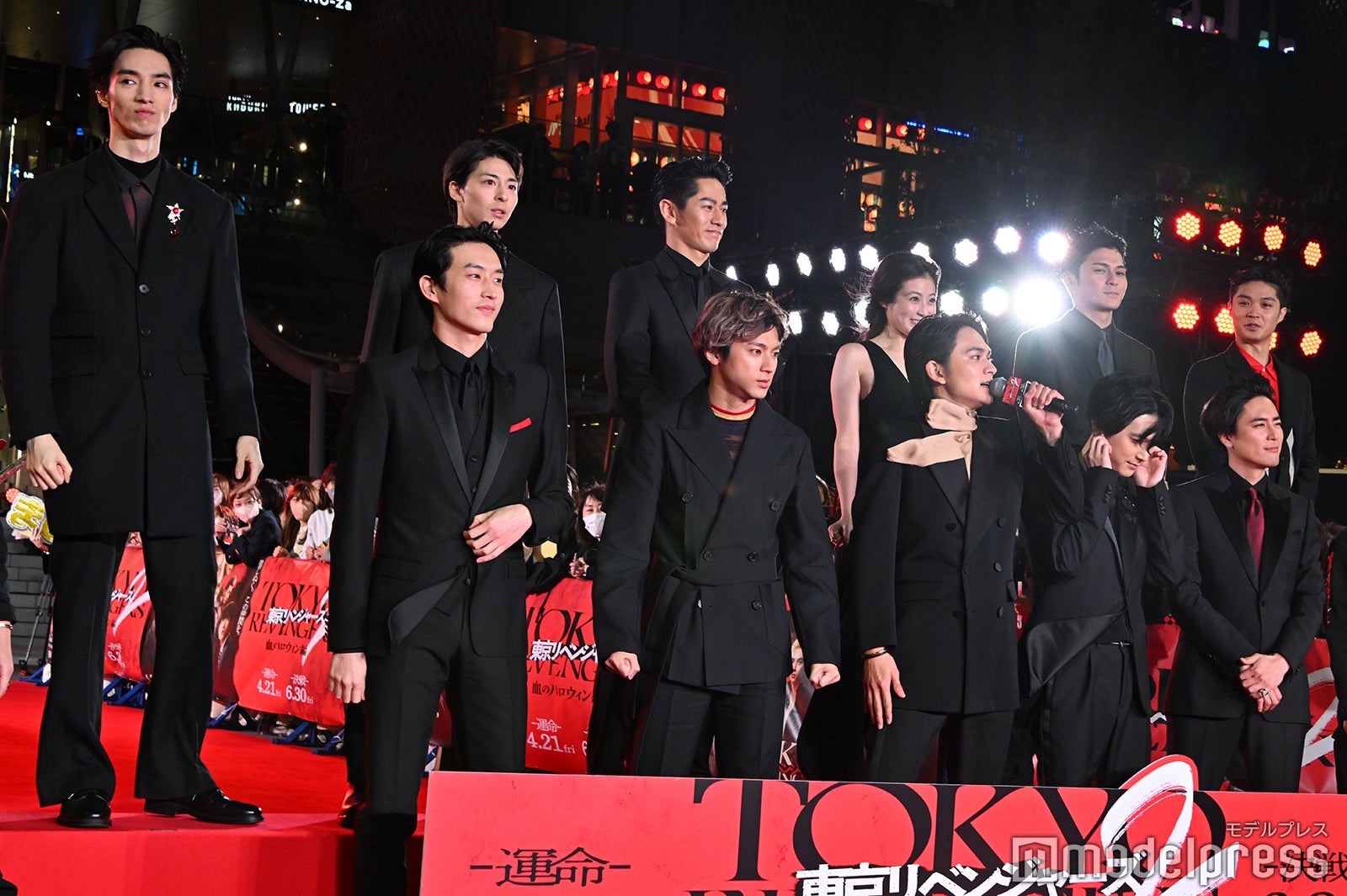 （後列）清水尋也、高杉真宙、永山絢斗、今田美桜、眞栄田郷敦、磯村勇斗（前列）杉野遥亮、山田裕貴、北村匠海、吉沢亮、間宮祥太朗（C）モデルプレス