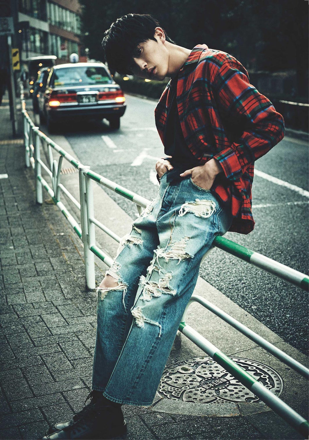 杉野遥亮／「Audition blue」6月号（5月1日発売、白夜書房）（C）白夜書房