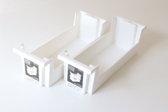 積み重ね缶詰ストッカー