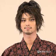 B Beknbyud4mrm B Beknbyud4mrm