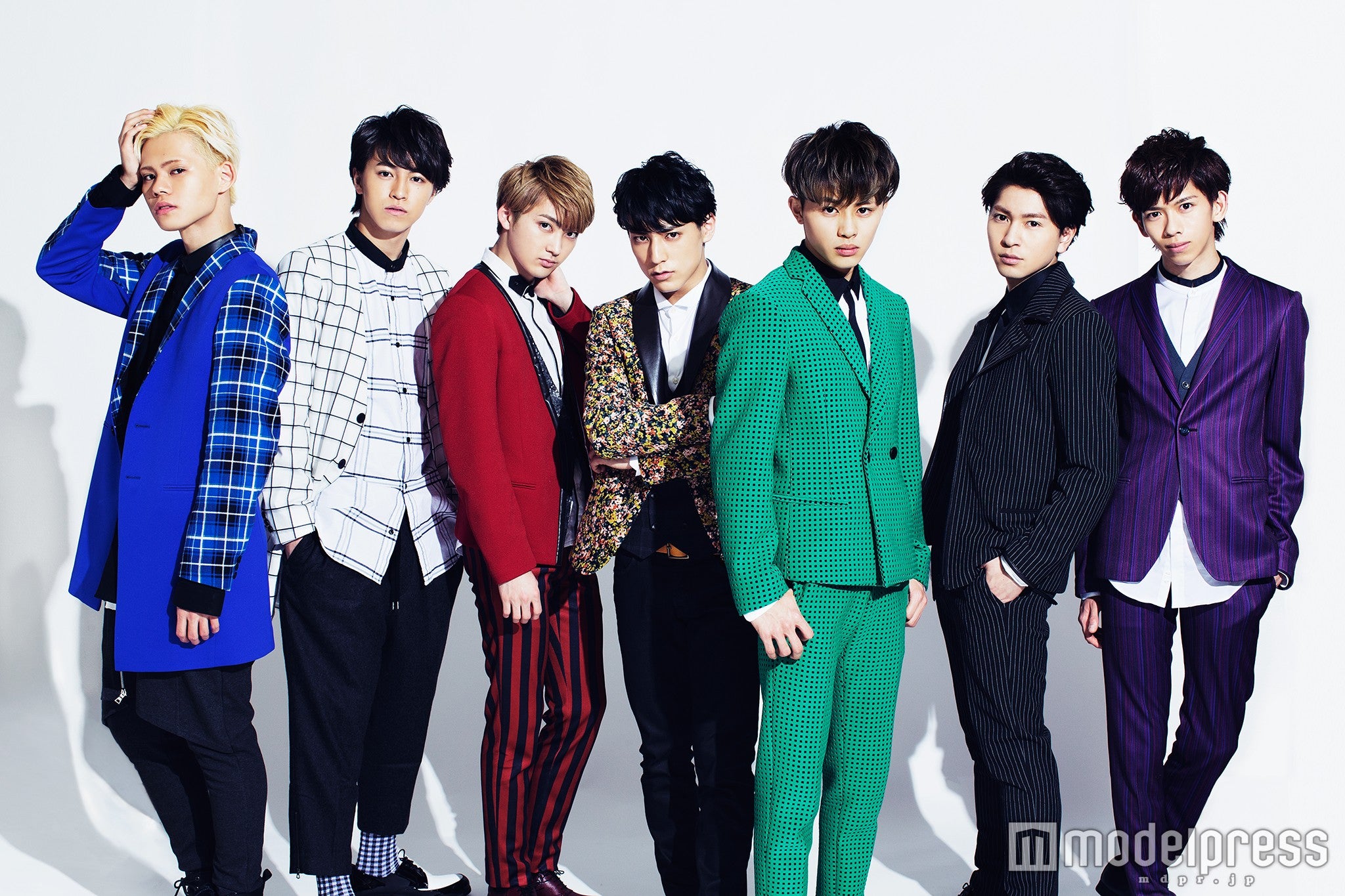 超特急、白タキシードで「今までにない新しい姿」　新境地となる試みも