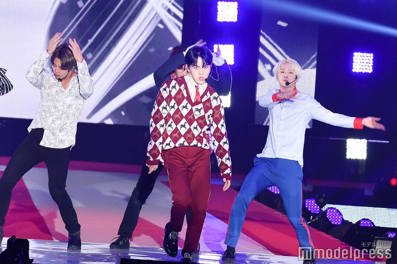 PENTAGON（C）モデルプレス