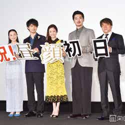 （左から）伊藤歩、斎藤工、上戸彩、平山浩行、西谷弘監督（C）モデルプレス