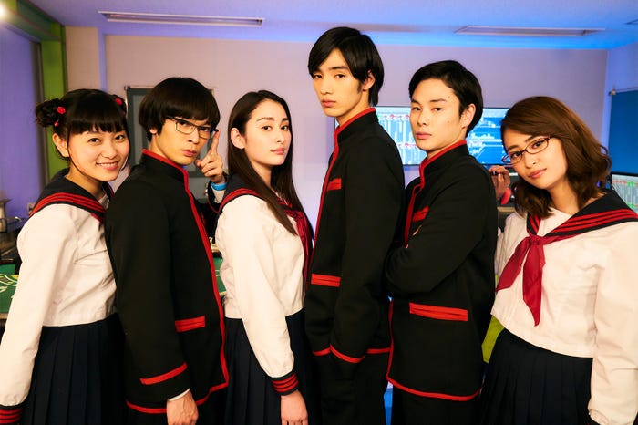 工藤綾乃、岩井拳士朗、早見あかり、清水尋也、柾木玲弥、柳美稀 (C)「インベスターZ」製作委員会