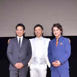 (左)近藤真広監督、(中央)板尾創路、(右)白濱亜嵐