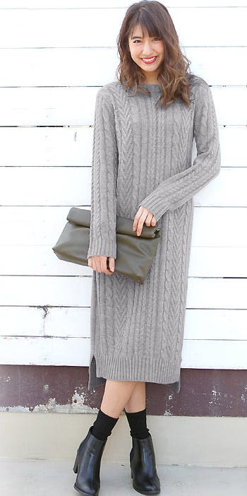 サイドスリットフィッシュテールケーブル編みロングニットワンピース「神戸レタス」3290円(税込)/画像提供:神戸レタス