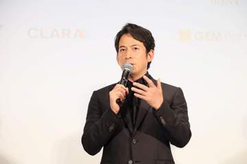 岡田准一 作曲家・中村八大さんを演じた主演作でピアノ猛特訓 東京国際映画祭オープニング作品