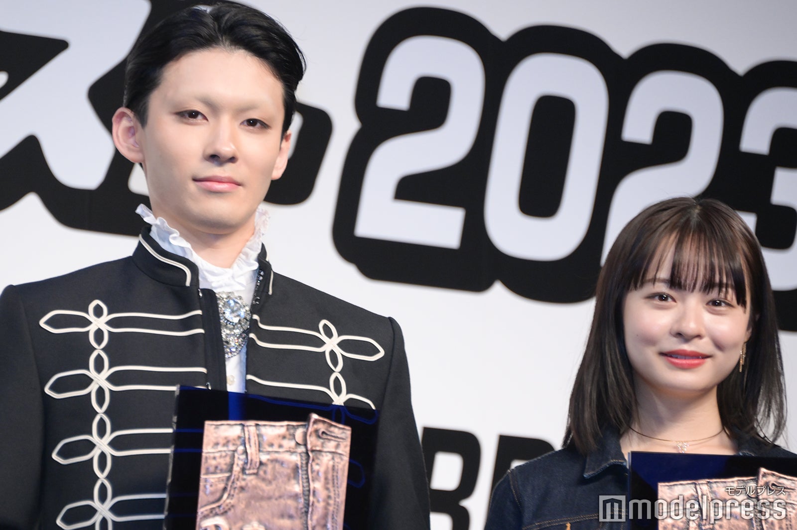 市川染五郎＆莉子、“次世代部門”で「ベストジーニスト」初受賞 個性派ルックで魅せる＜ベストジーニスト2023＞