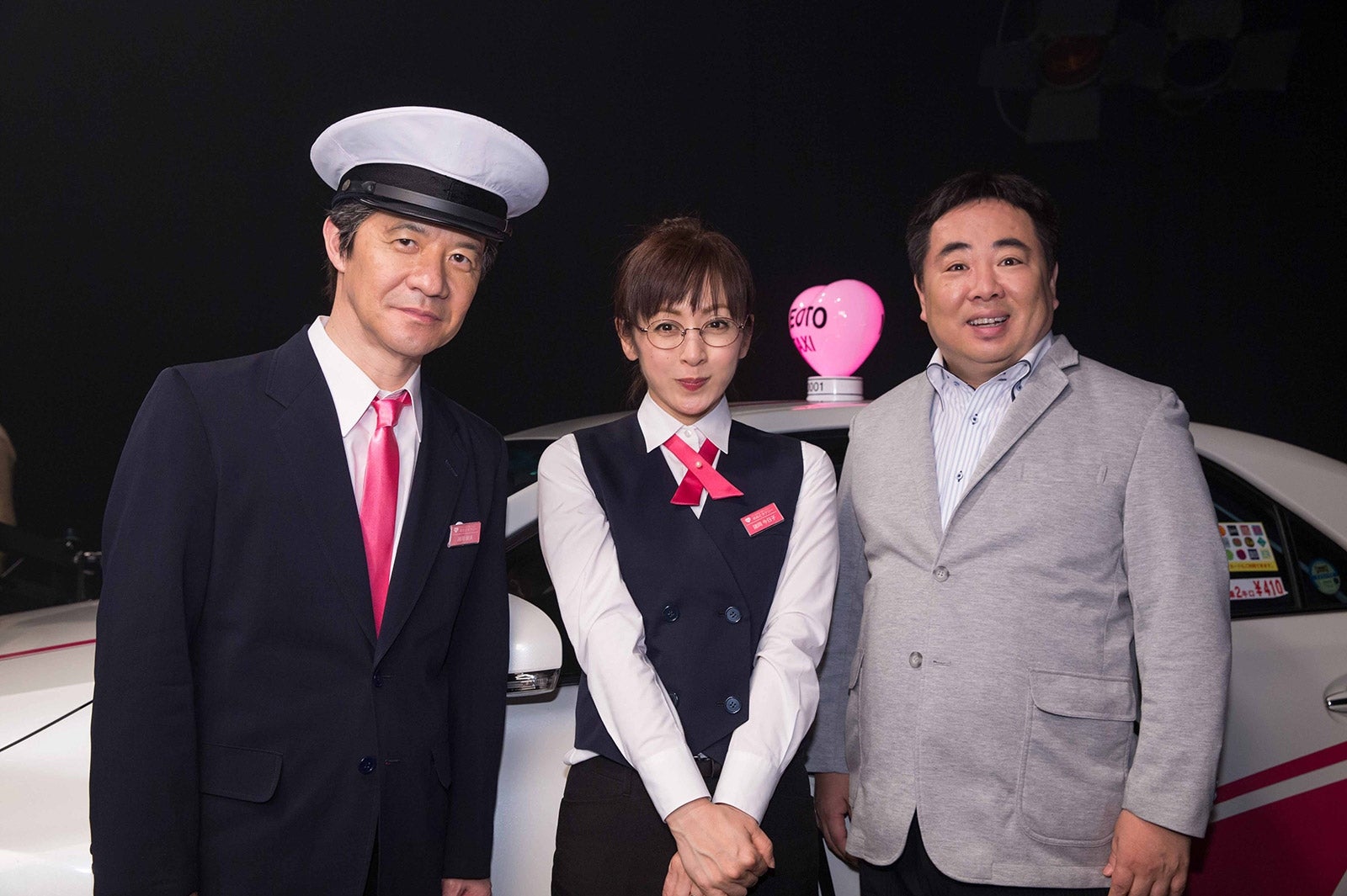 （左から）内村光良、斉藤由貴、塚地武雅 （C）NHK