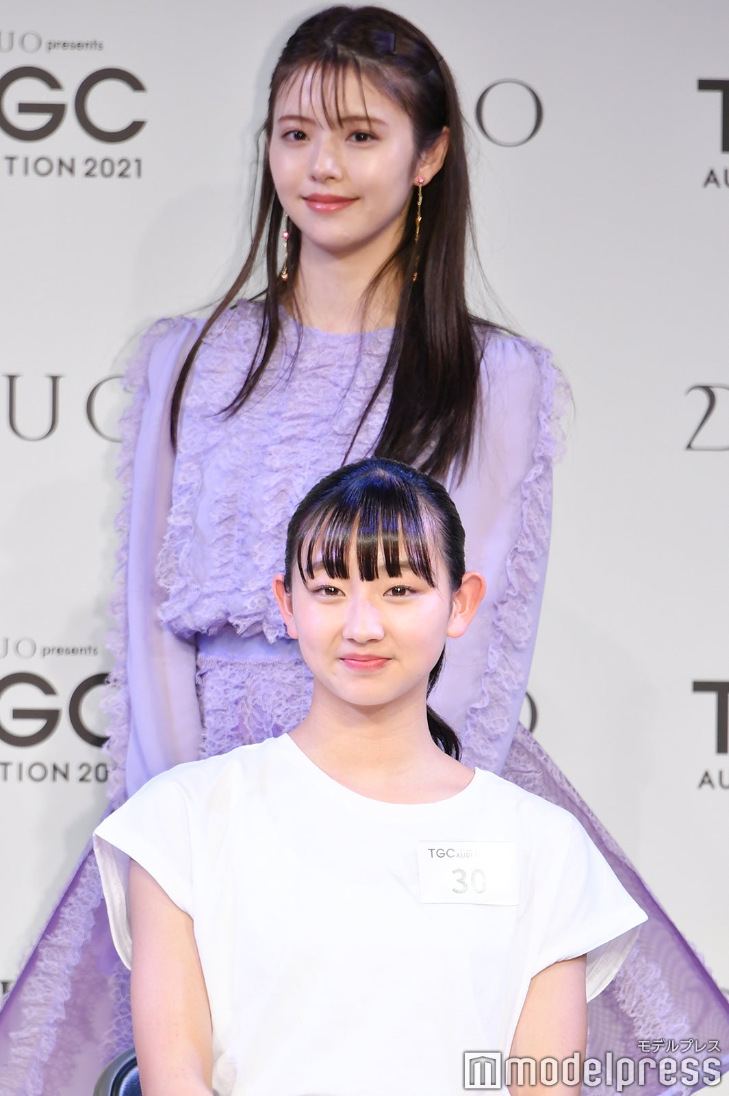 鈴木ゆうかさん、熊谷咲良（C）モデルプレス