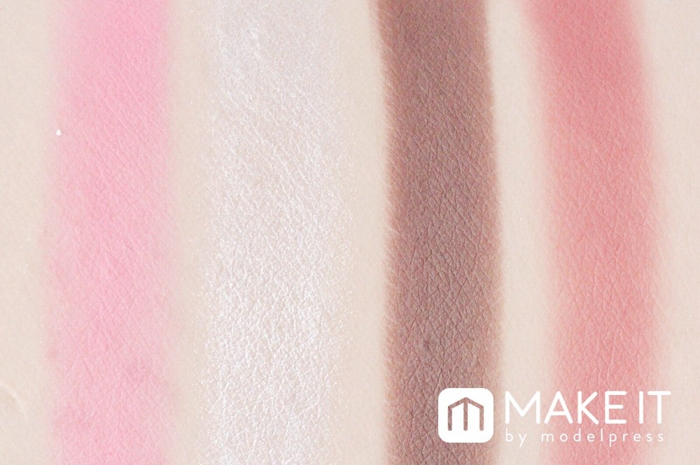 ルナソル／マカロングロウアイズ／01 Cassis (C)メイクイット