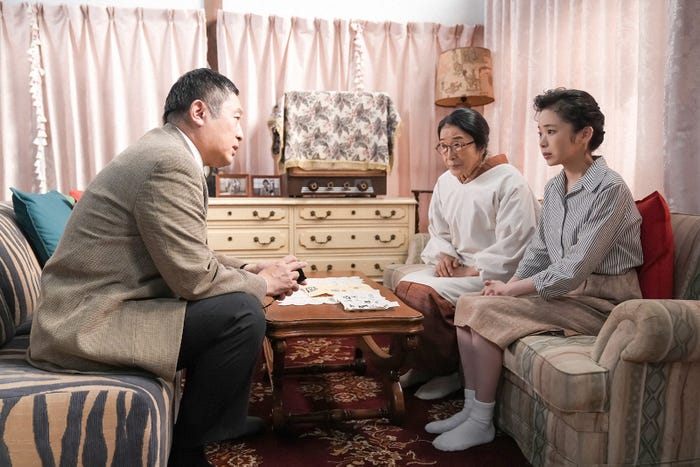 内藤剛志、木野花、趣里「ブギウギ」第114話(C)NHK