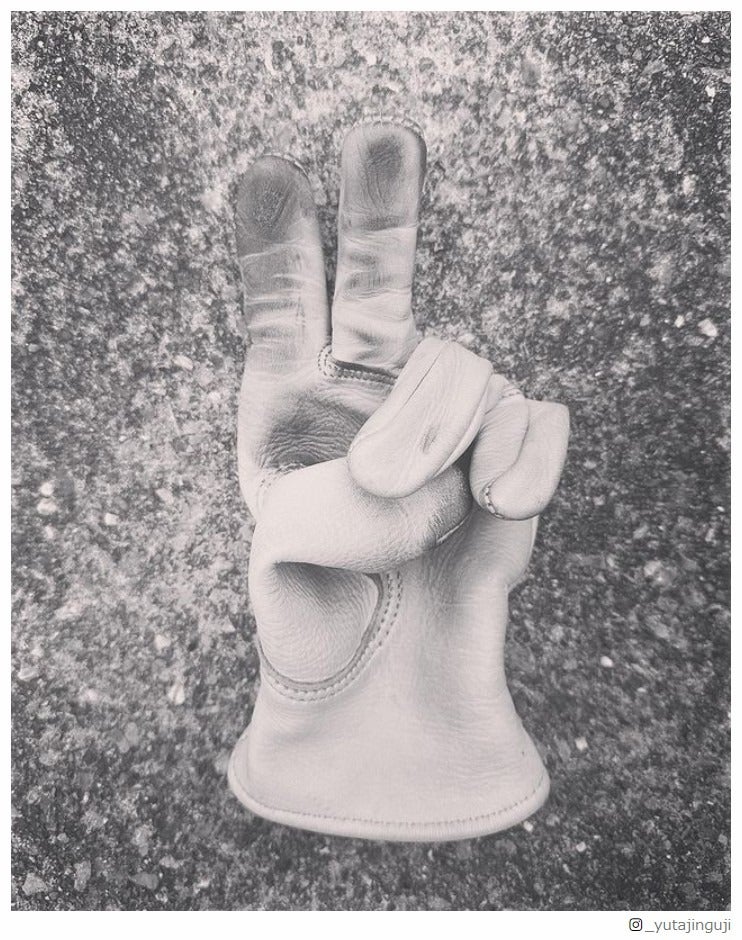 グローブ／神宮寺勇太Instagramより