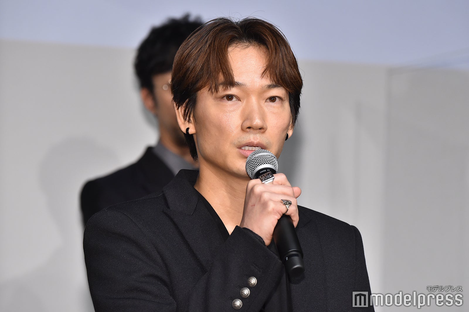 綾野剛（C）モデルプレス