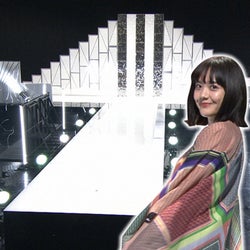 松井愛莉がとある女子のために一人でランウェイ!東京ガールズコレクションの裏側に潜入