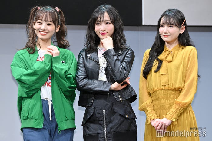 濱岸ひより、小栗有以、鈴木瞳美(C)モデルプレス