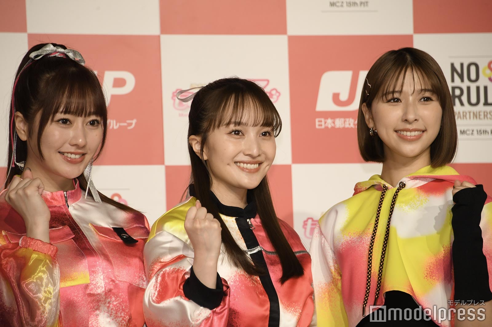 ももいろクローバーZ／（左から）佐々木彩夏、百田夏菜子、玉井詩織（C）モデルプレス