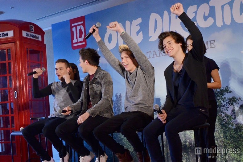 終始ハイテンションなワン・ダイレクション（左から）リアム、ルイ、ナイル、ハリー　※ゼインは体調不良のため途中退席