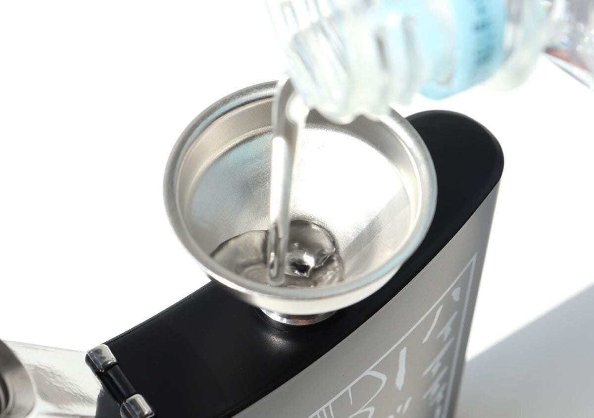 宝島社雑誌付録のモノマスター5月号のちいかわくりまんじゅうのスキットルセット10