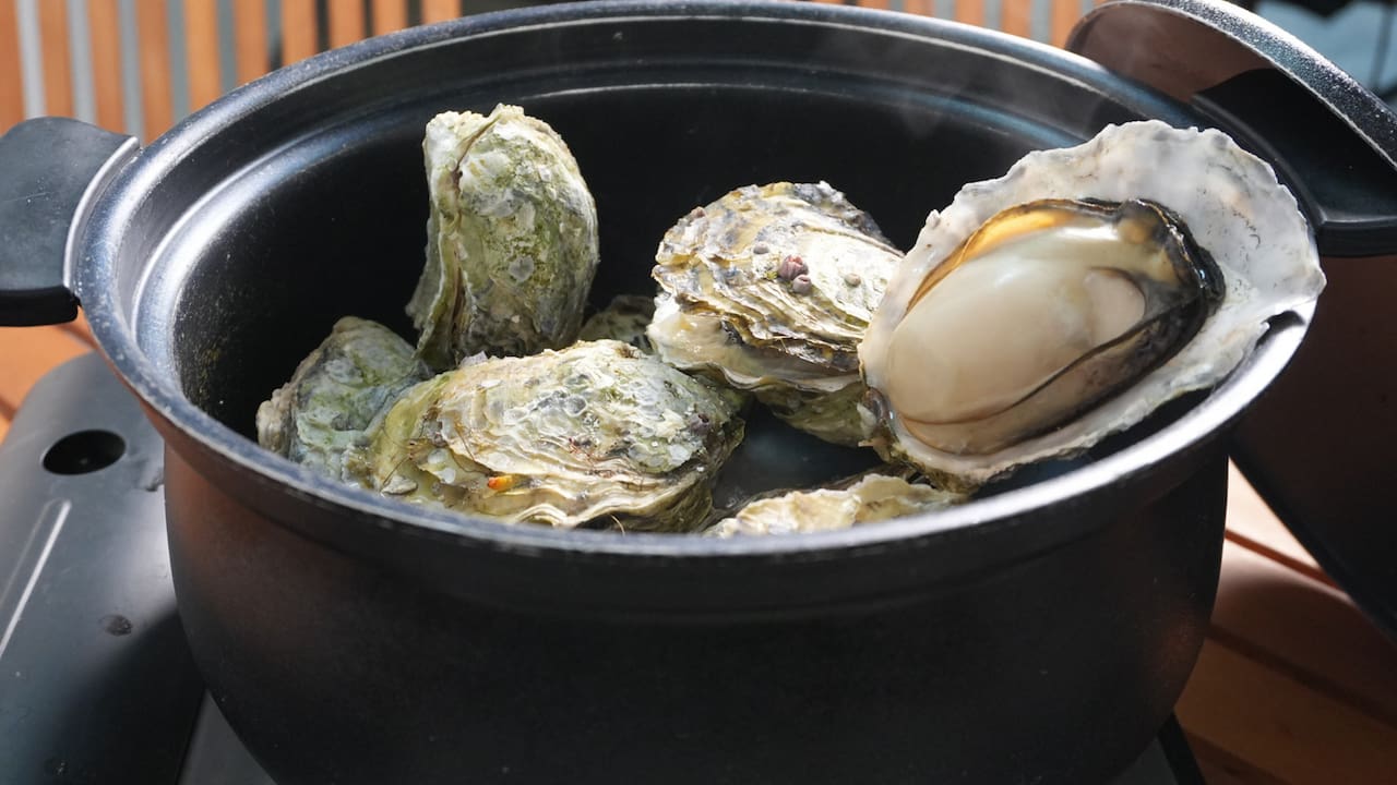 【貝塚市】二色の浜公園で牡蠣小屋がオープン！屋内で牡蠣料理を楽しめる冬限定イベント