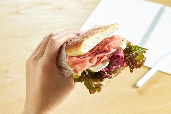 フォカッチーノ プロシュート クルード ＆ ブリー¥980／画像提供：スターバックス コーヒー ジャパン