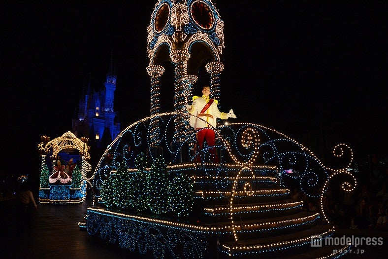 「シンデレラ」時計台とプリンス・チャーミング