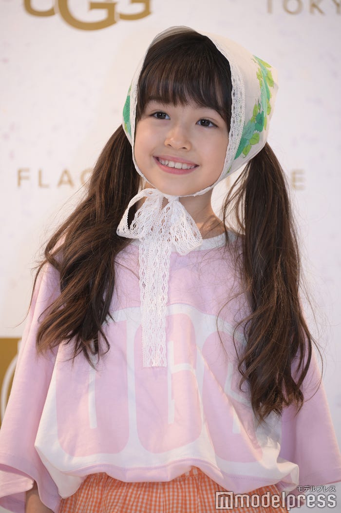 アレン 明亜莉 クレア(C)モデルプレス