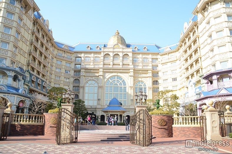 ディズニーランドホテル外観