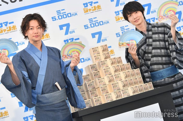 佐藤健、神木隆之介(C)モデルプレス