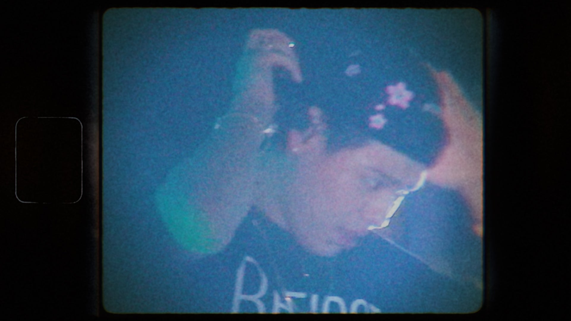 新WEBムービー「サン生と楽曲作ったよ」篇より（提供写真）