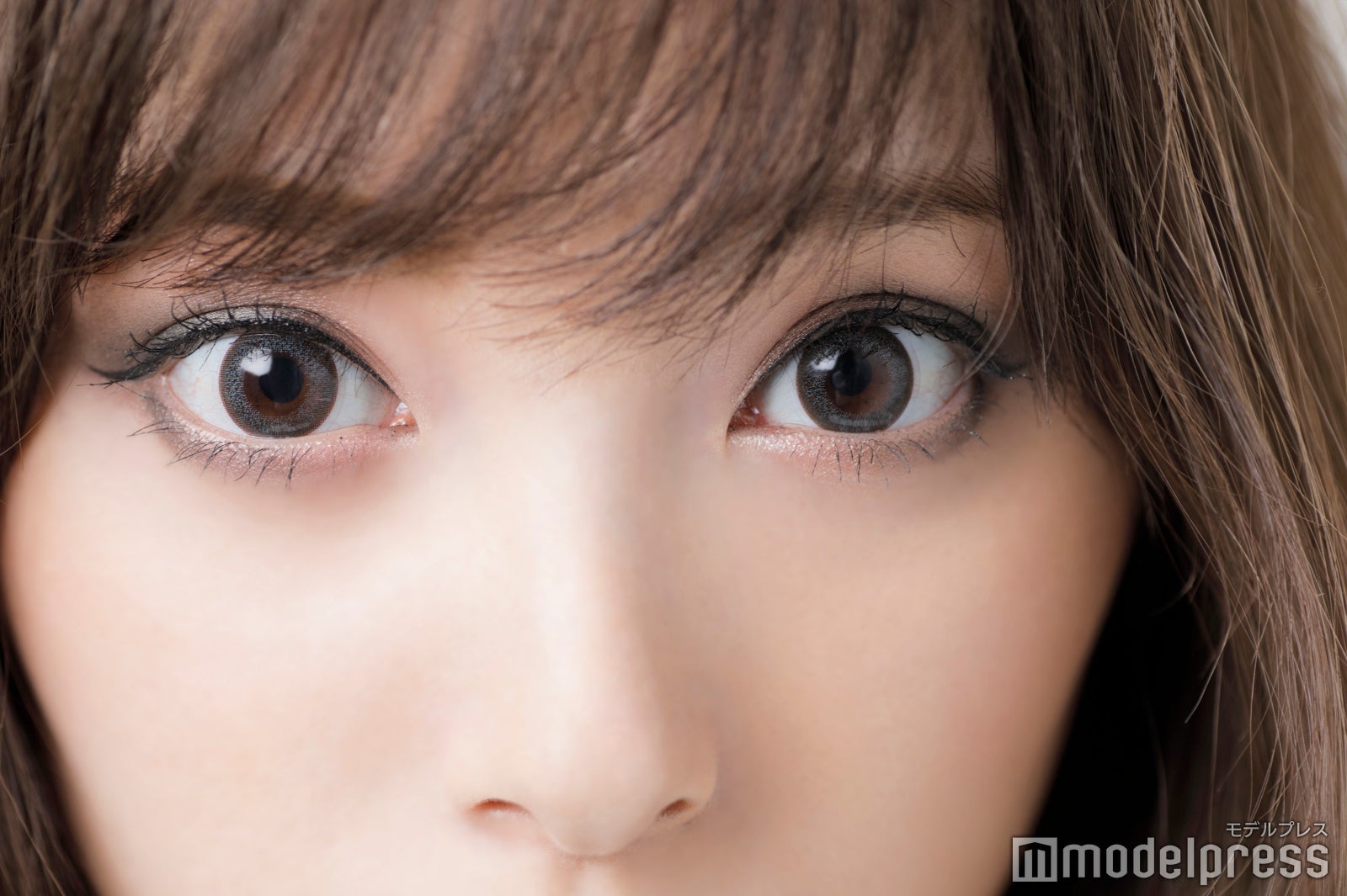 「ジュピター（クールグレイ）」を装用（※1）（C）モデルプレス