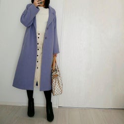 暗い服になりがちな秋冬におすすめな《カラーコート》まとめ