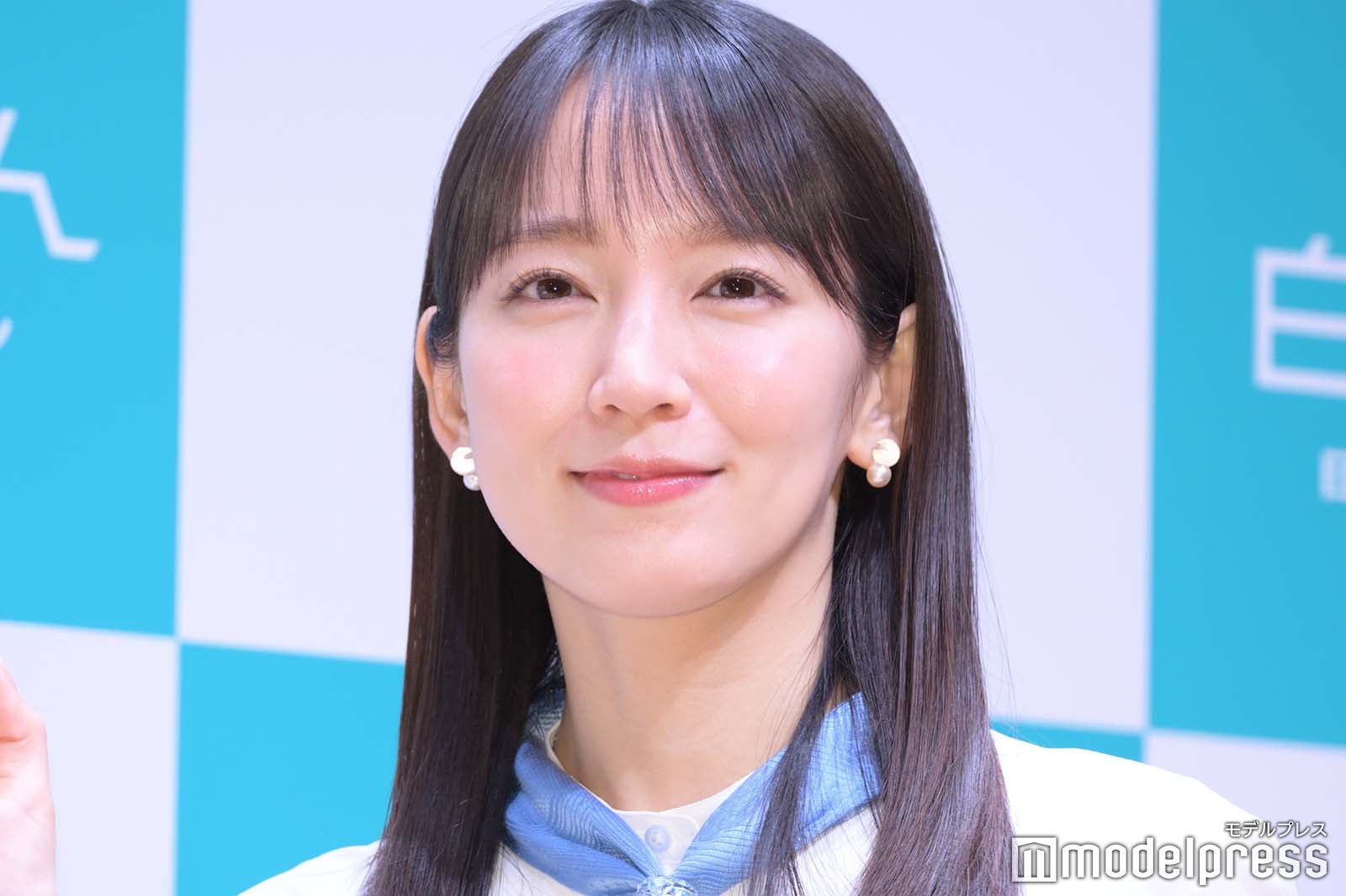 画像17/19) 吉岡里帆、イメチェン宣言 自撮りショットに「すっぴん？」「次の髪型も楽しみ」の声 - モデルプレス