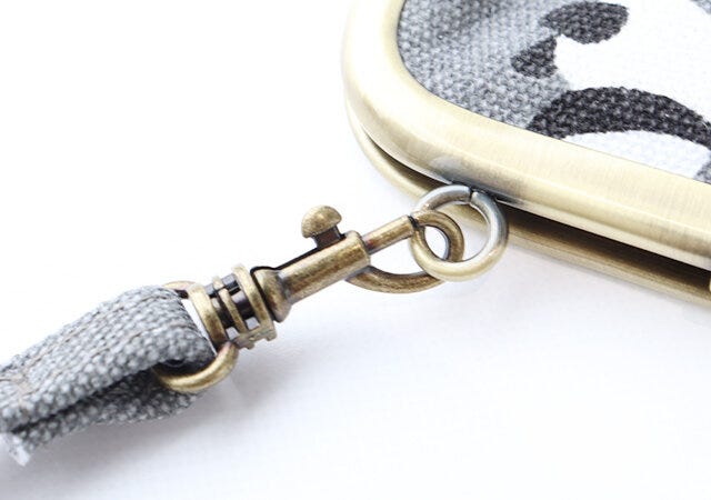 付録　ムック　スマホショルダーバッグ　ストラップ　取り外し　着脱可　ポーチ単体