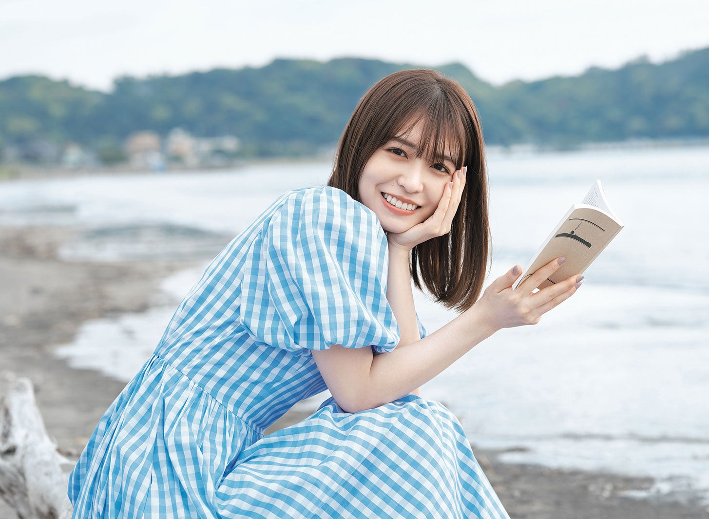 長濱ねる、爽やか笑顔が眩しい 書店フェアビジュアル解禁