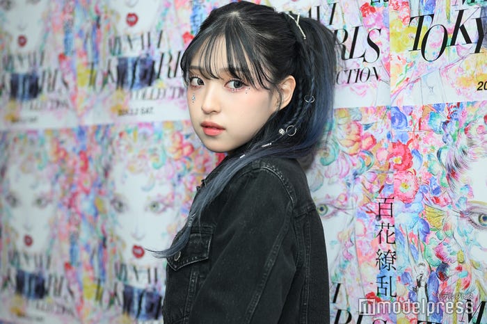 ヘアチェンジ前のMINAMI(C)モデルプレス