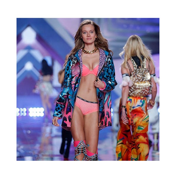 ジャック・モニカ・ヤガチャク/Victoria's Secret Instagramより