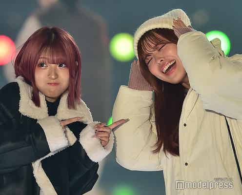 おさき&MINAMI“おさみみ”、公開じゃんけん&うさ耳ポーズ…仲良しぶり発揮<関西コレクション 2023 A/W>