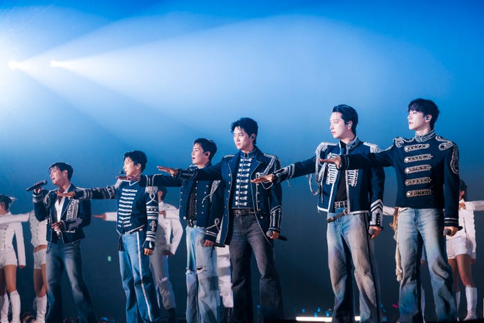 2PM(撮影:田中聖太郎写真事務所)