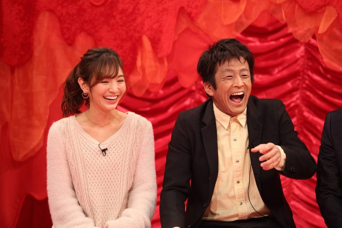 ほのか、堀内健(C)フジテレビ